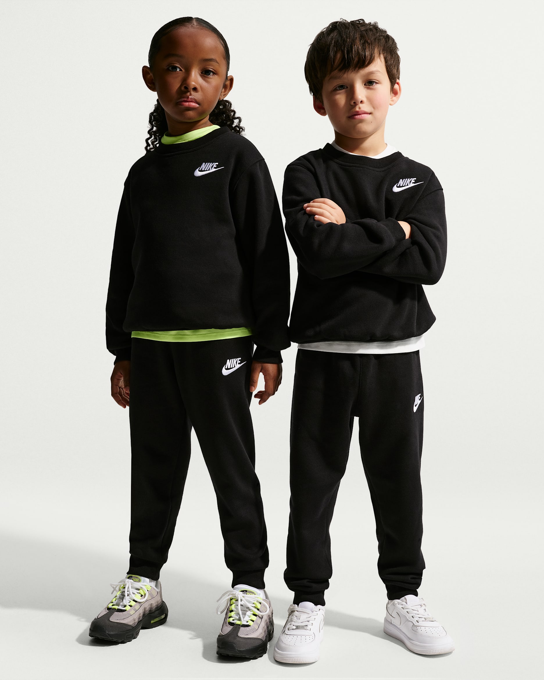Nike Younger Kids' 2-Piece Crew Set. Nike CZ